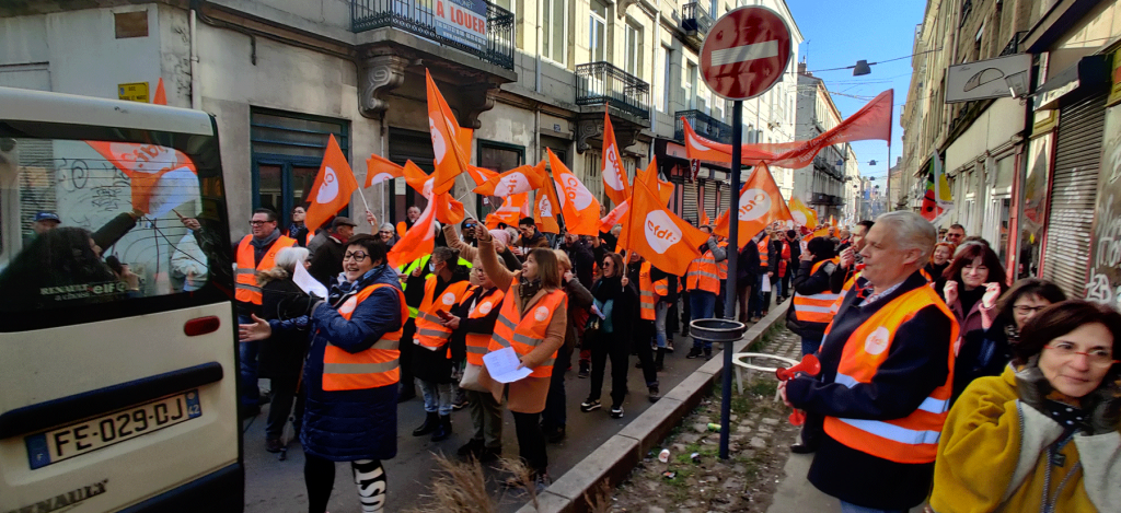 Manifestation 16 février à Saint-Etienne